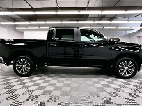 Used 2024 Chevrolet Silverado 1500 LT AWD/4WD image 15
