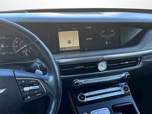 Used 2020 Genesis G90 3.3T Premium image 9