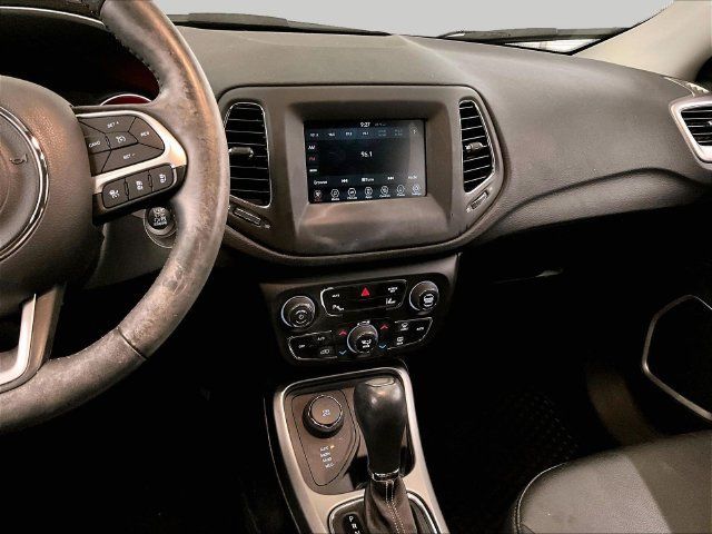 Used 2019 Jeep Compass Latitude w/ Popular Equipment Group AWD/4WD image 6