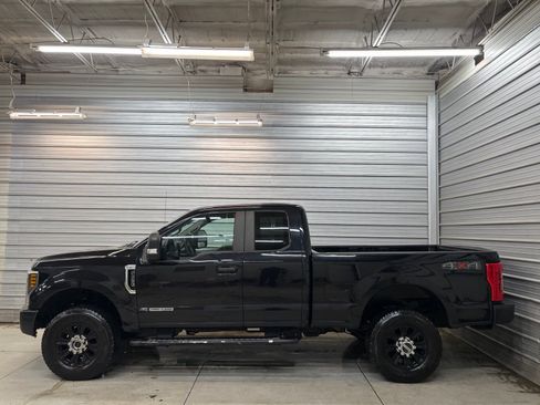 Used 2019 Ford F350 XL w/ Power Equipment Group image 8