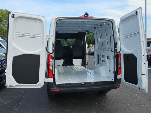 New 2026 Mercedes-Benz Sprinter 2500 image 6