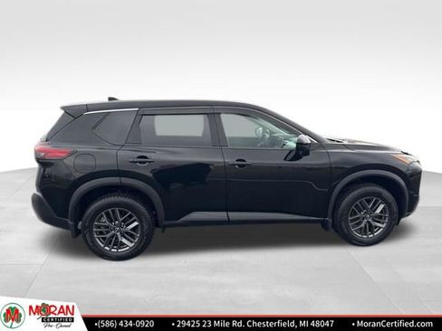Used 2023 Nissan Rogue S image 6
