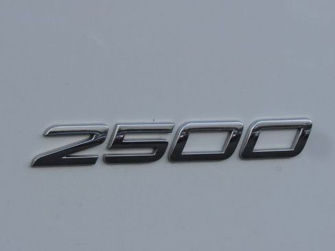 Used 2024 Mercedes-Benz Sprinter 2500 image 8