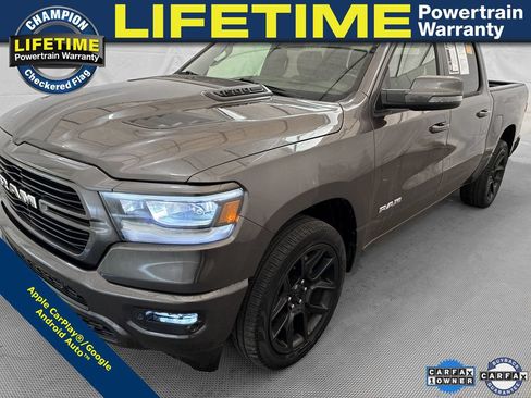 Used 2023 RAM 1500 Laramie AWD/4WD image 1