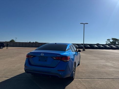 Used 2023 Nissan Sentra SV w/ SV Premium Package FWD image 19