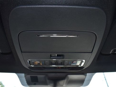 Used 2022 Ford F150 Lariat w/ Equipment Group 502A High image 28