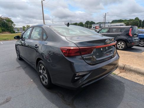 Used 2019 Kia Forte LXS FWD image 5