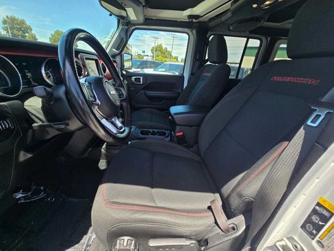 Used 2021 Jeep Wrangler Unlimited Rubicon w/ Cold Weather Group AWD/4WD image 23