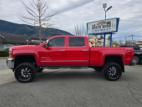 Used 2015 Chevrolet Silverado 3500 LTZ image 8