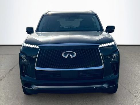 Used 2025 INFINITI QX80 Luxe RWD image 2