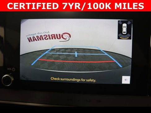 Used 2024 Toyota Prius XLE image 27