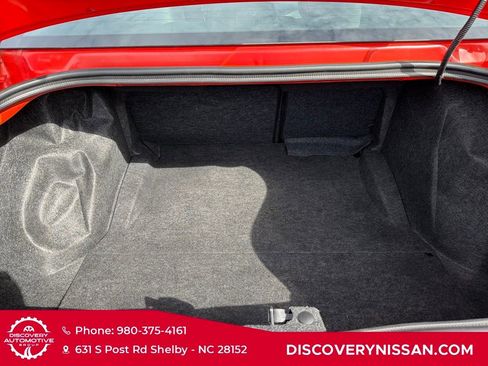 Used 2023 Dodge Challenger SXT w/ Plus Package image 31