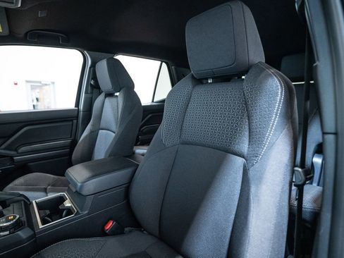 Used 2025 Toyota 4Runner SR5 image 6