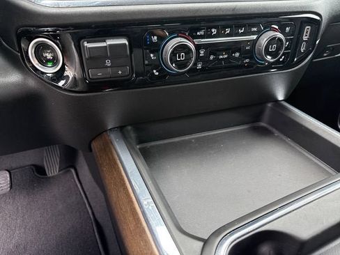 Used 2024 Chevrolet Silverado 2500 High Country w/ High Country Premium Package AWD/4WD image 22