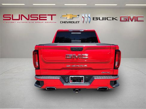 Certified 2021 GMC Sierra 1500 AT4 w/ AT4 Value Package AWD/4WD image 5