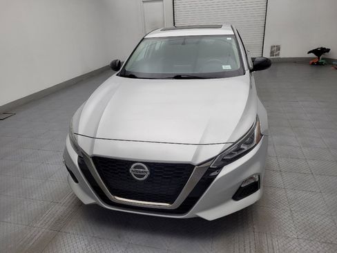 Used 2019 Nissan Altima 2.5 SR w/ SR Premium Package image 15