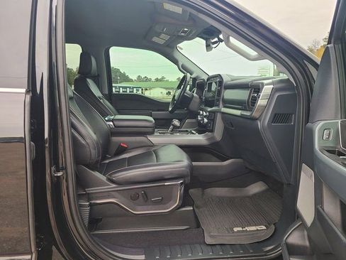 Used 2023 Ford F150 Lariat w/ Trailer Tow Package image 6