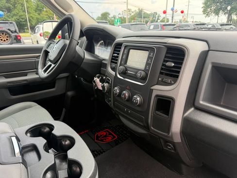 Used 2015 RAM 1500 Express w/ Black Ram 1500 Express Group AWD/4WD image 34