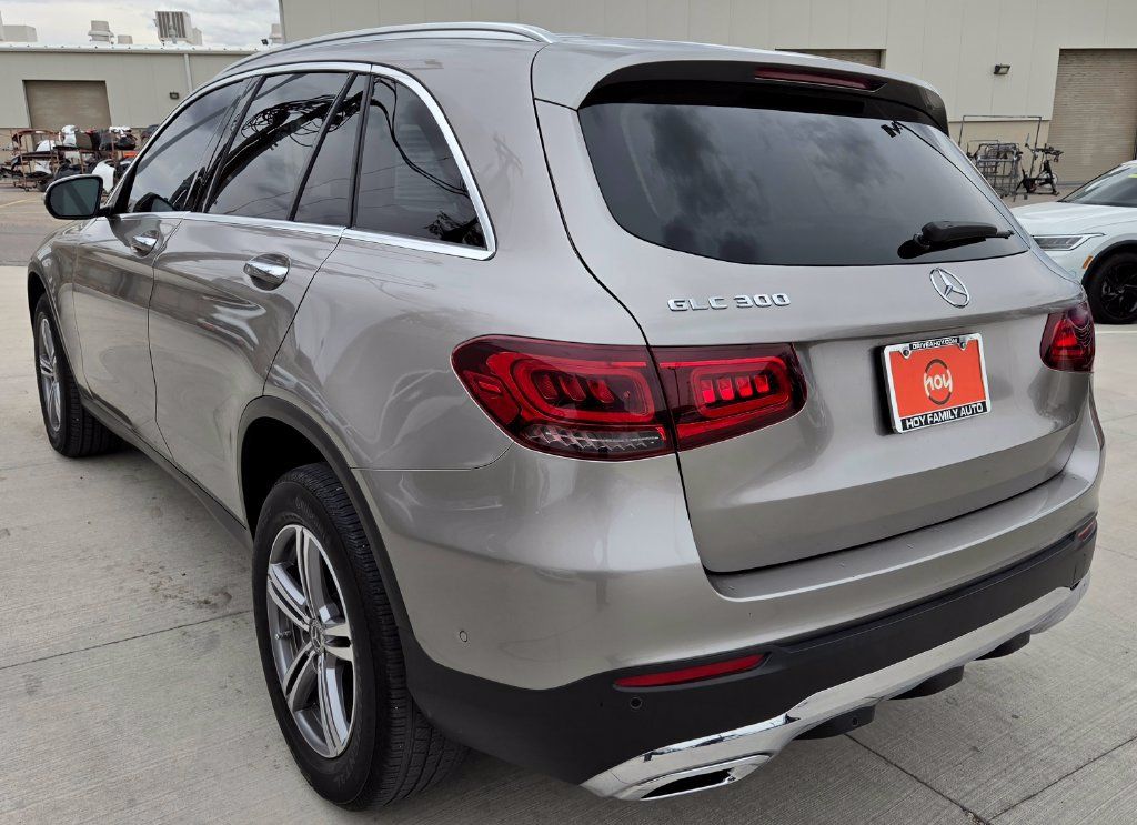 Used 2022 Mercedes-Benz GLC 300 image 7