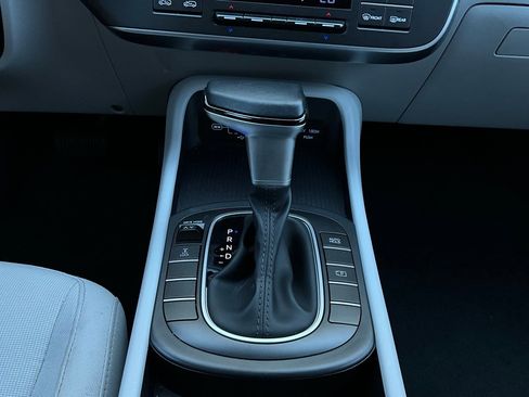 Used 2025 Hyundai Kona SEL image 22