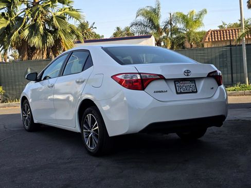 Used 2016 Toyota Corolla LE FWD image 5