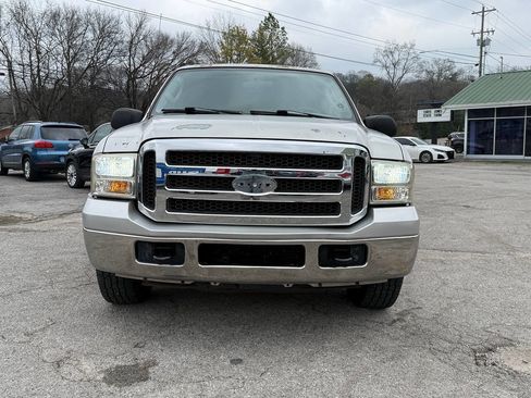 Used 2005 Ford Excursion XLT image 36