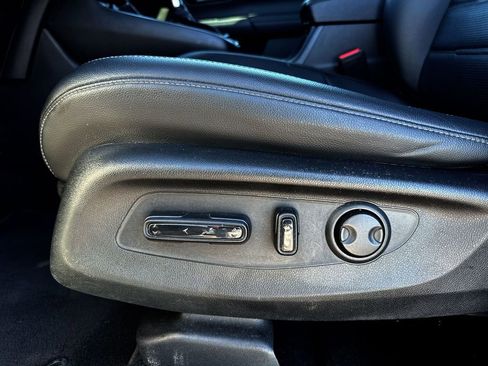 Used 2025 Honda CR-V EX-L image 12