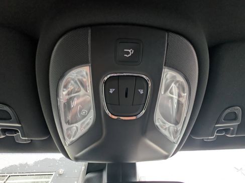 New 2026 Jeep Compass Latitude image 30