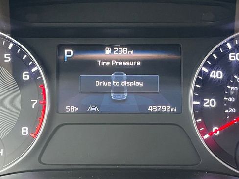 Used 2023 Kia Forte LXS image 28