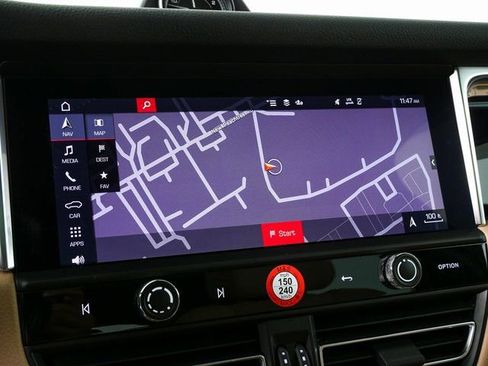 New 2026 Porsche Macan image 15