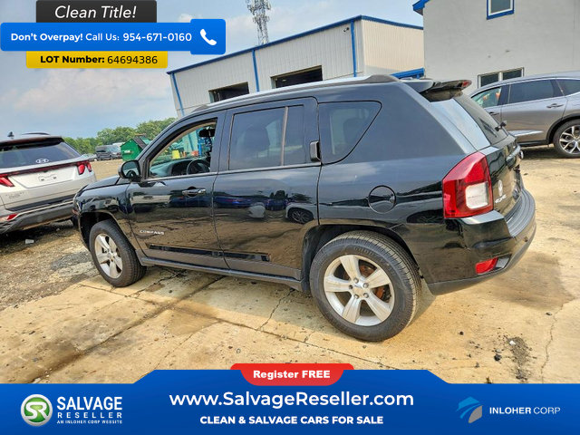 Used 2014 Jeep Compass Latitude w/ Sun/Sound Group AWD/4WD image 3