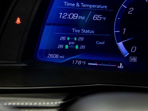 Used 2024 Chevrolet Corvette Stingray Premium Conv w/ Z51 Performance Package image 49