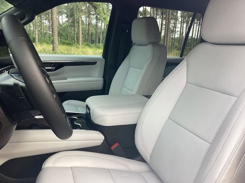 New 2025 Chevrolet Tahoe Premier RWD image 12