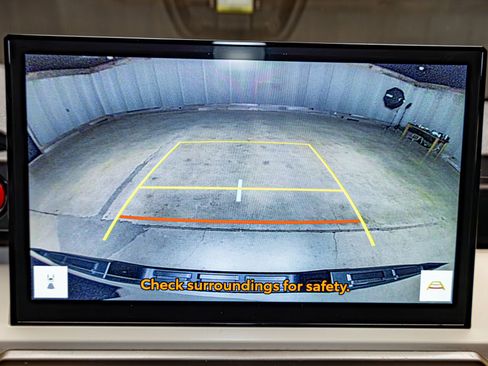 Used 2024 Toyota Tacoma TRD Off-Road image 19