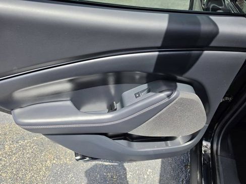 Used 2025 Ford Mustang Mach-E Select image 11