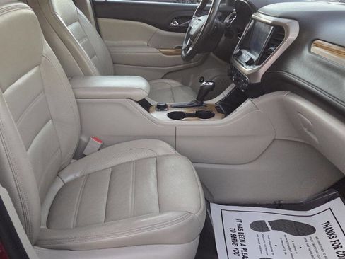 Used 2017 GMC Acadia Denali w/ Technology Package image 17