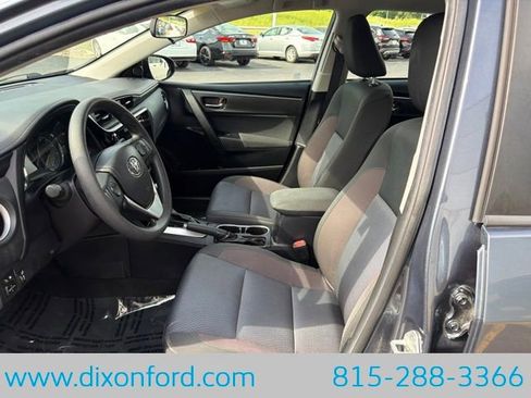 Used 2018 Toyota Corolla LE FWD image 10