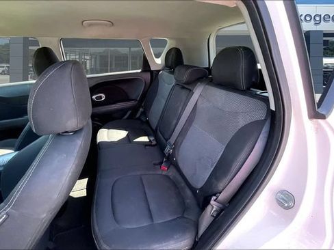 Used 2019 Kia Soul + FWD image 20