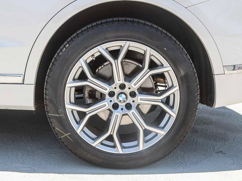 Used 2019 BMW X7 xDrive40i w/ Parking Assistance Package image 10