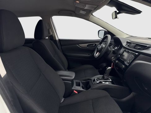 Used 2020 Nissan Rogue Sport S w/ Appearance Package FWD image 40