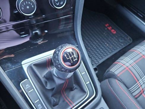 Used 2021 Volkswagen GTI SE FWD image 12