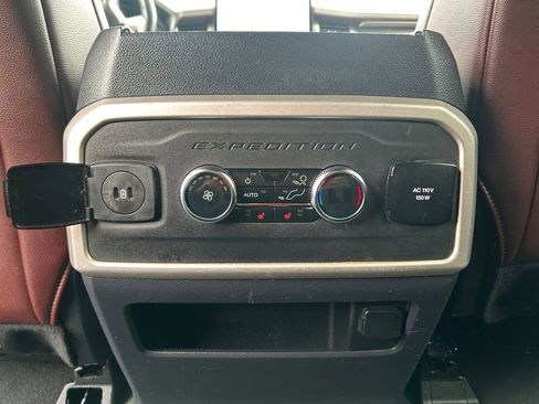 Used 2024 Ford Expedition Max Limited image 25