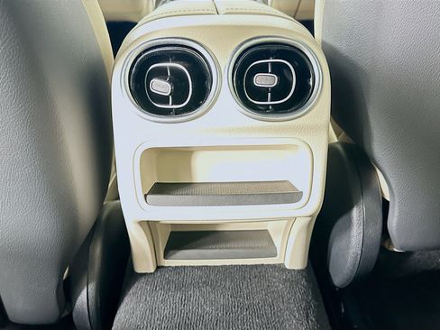 Certified 2024 Mercedes-Benz C 300 4MATIC Sedan image 32