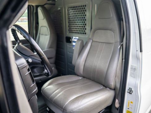 Used 2023 Chevrolet Express 3500 Extended w/ Driver Convenience Package RWD image 15