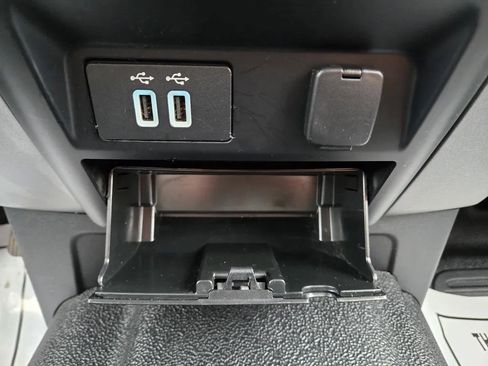 Used 2018 Ford F250 XL w/ Power Equipment Group image 24