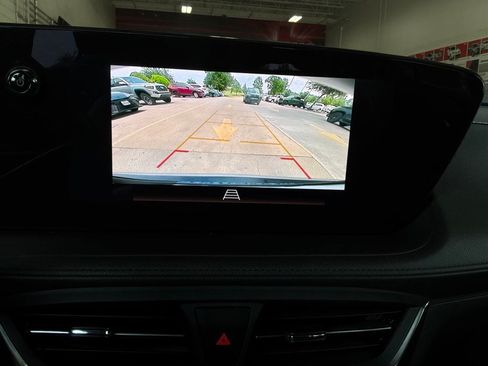 Used 2025 Buick Encore GX Preferred FWD image 29