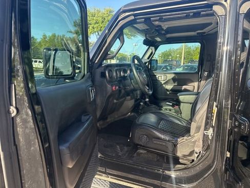 Used 2022 Jeep Gladiator Sport image 12