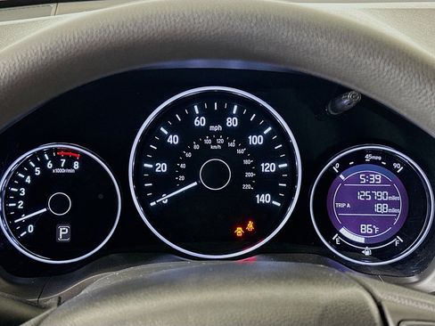 Used 2016 Honda HR-V LX image 18