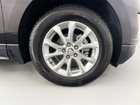 Used 2021 Chevrolet Equinox LS w/ LS Convenience Package image 34