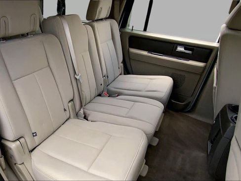 Used 2014 Ford Expedition XLT RWD image 20